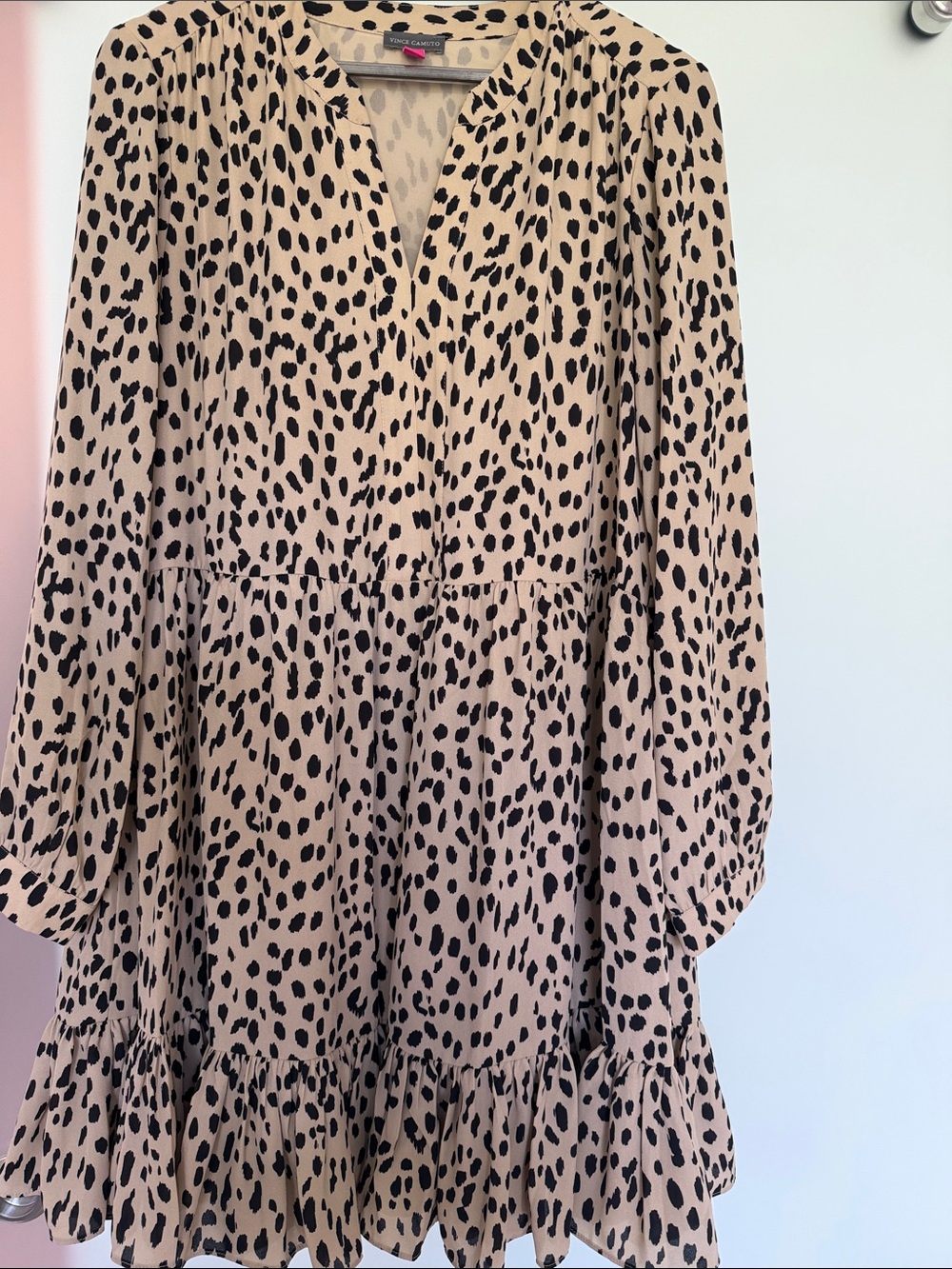 Vince Camuto sz L Animal Print Long Sleeve Tiered Tunic Dress - Black on Beige.
